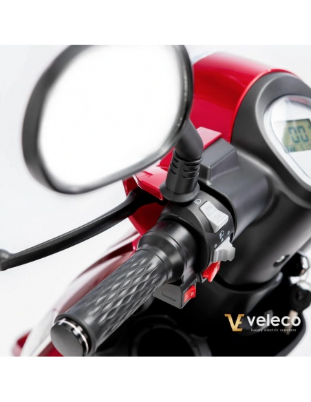 scooter-electrique-draco-veleco-a-3-roues-stable-pmr-et-senior-avec-le-toit-10.jpg