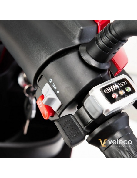 scooter-electrique-draco-veleco-a-3-roues-stable-pmr-et-senior-avec-le-toit-9.jpg